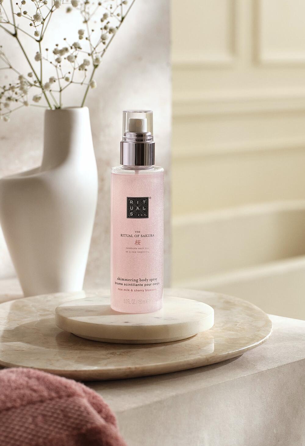 Спрей для тіла Sakura shimmer 