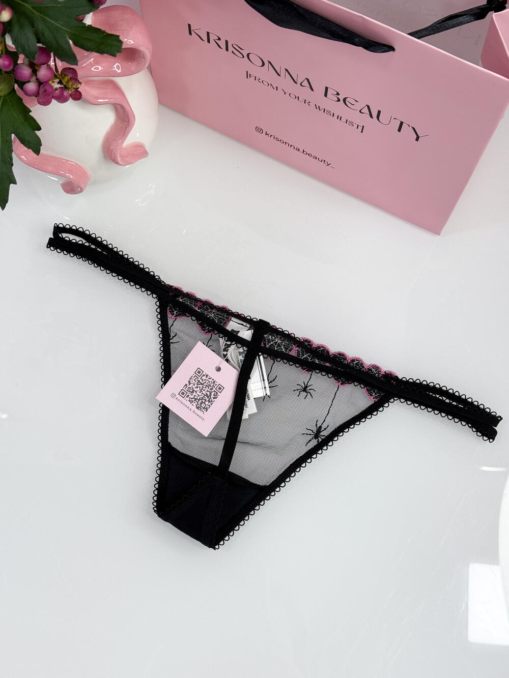 Трусики Wink Strappy V-string розмір S Black 