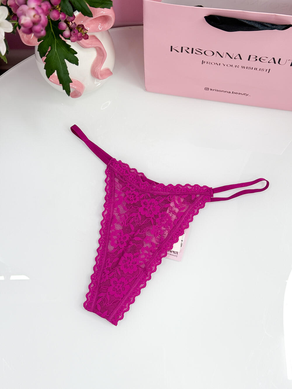 Lace String Thong Panty розмір S фуксія 