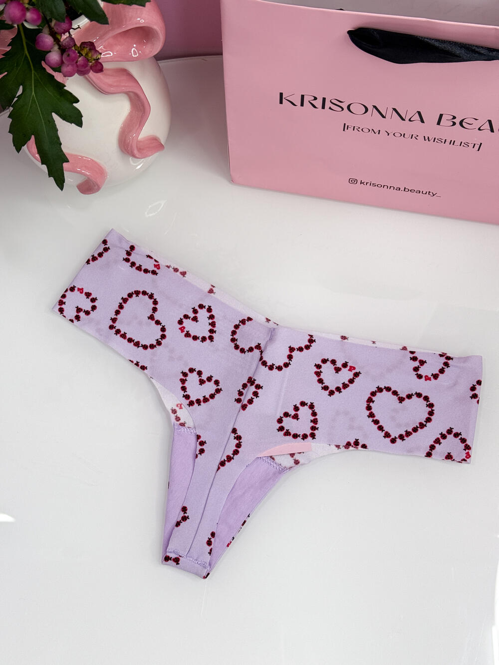 No-Show Thong Panty розмір S лавандові з сердечками