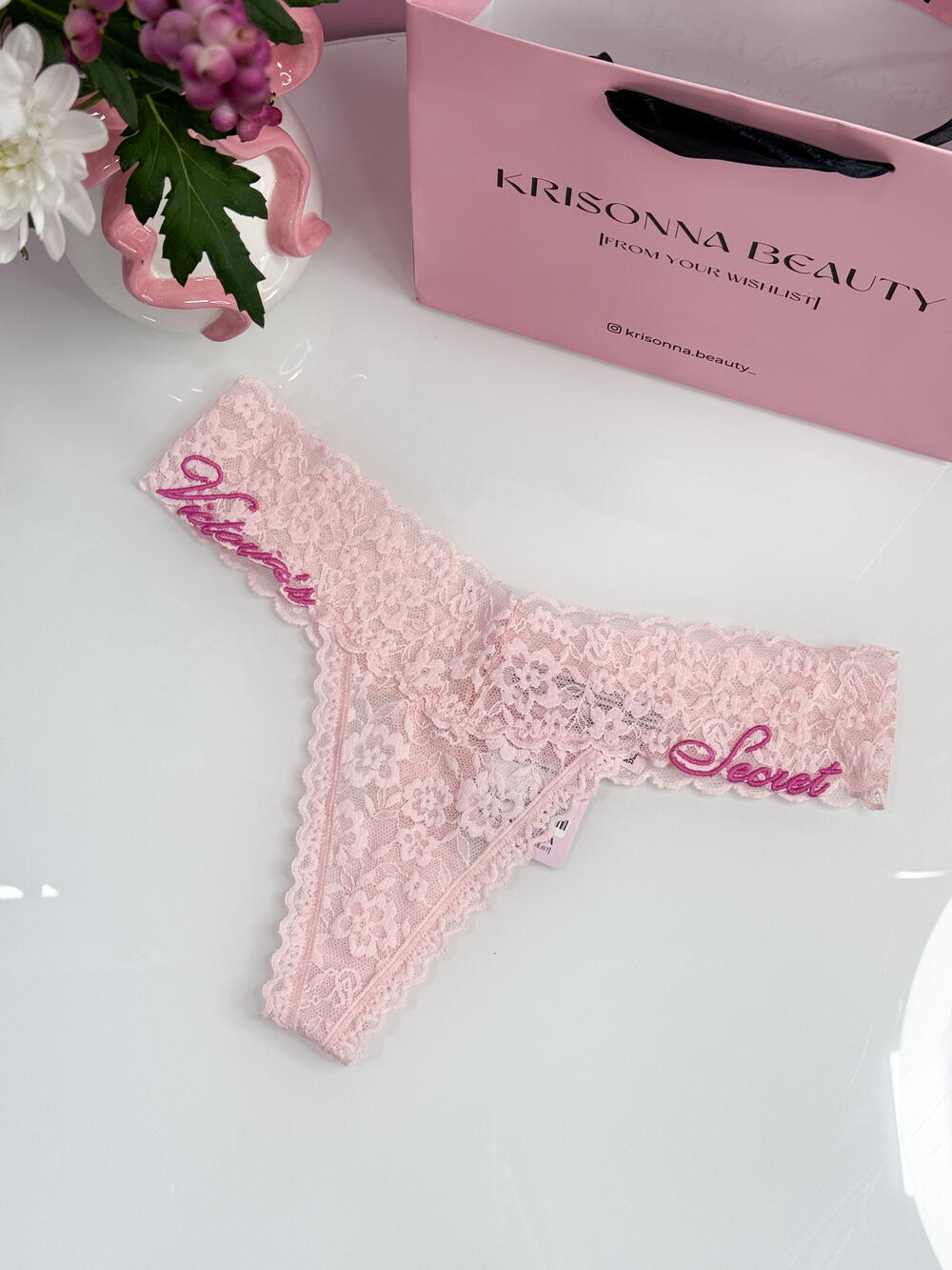 Lace Thong Panty розмір М ніжно-рожеві з лого 