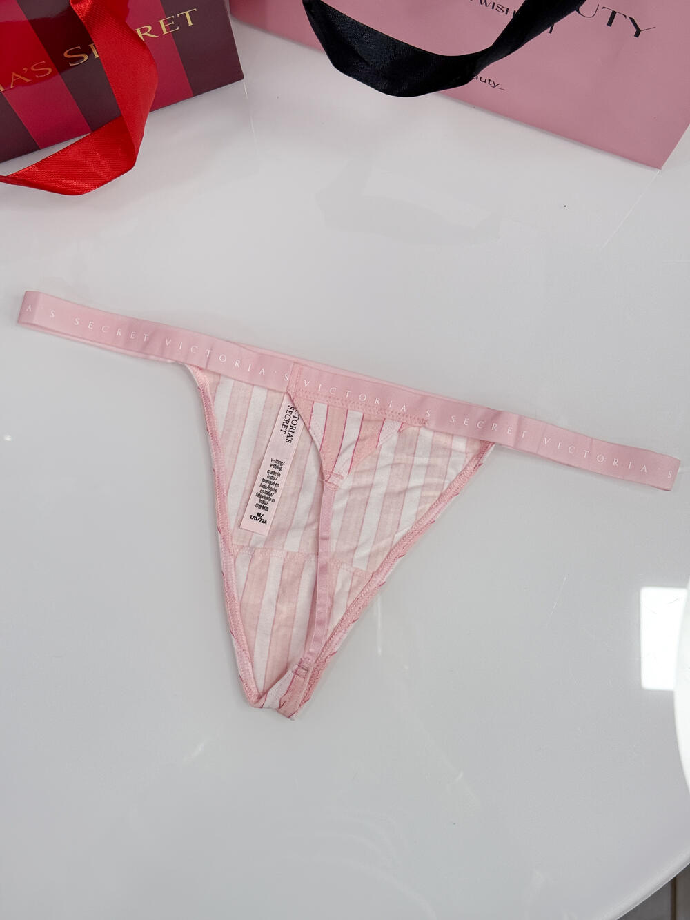 Stretch Cotton V-String Panty розмір L рожеві в смужку