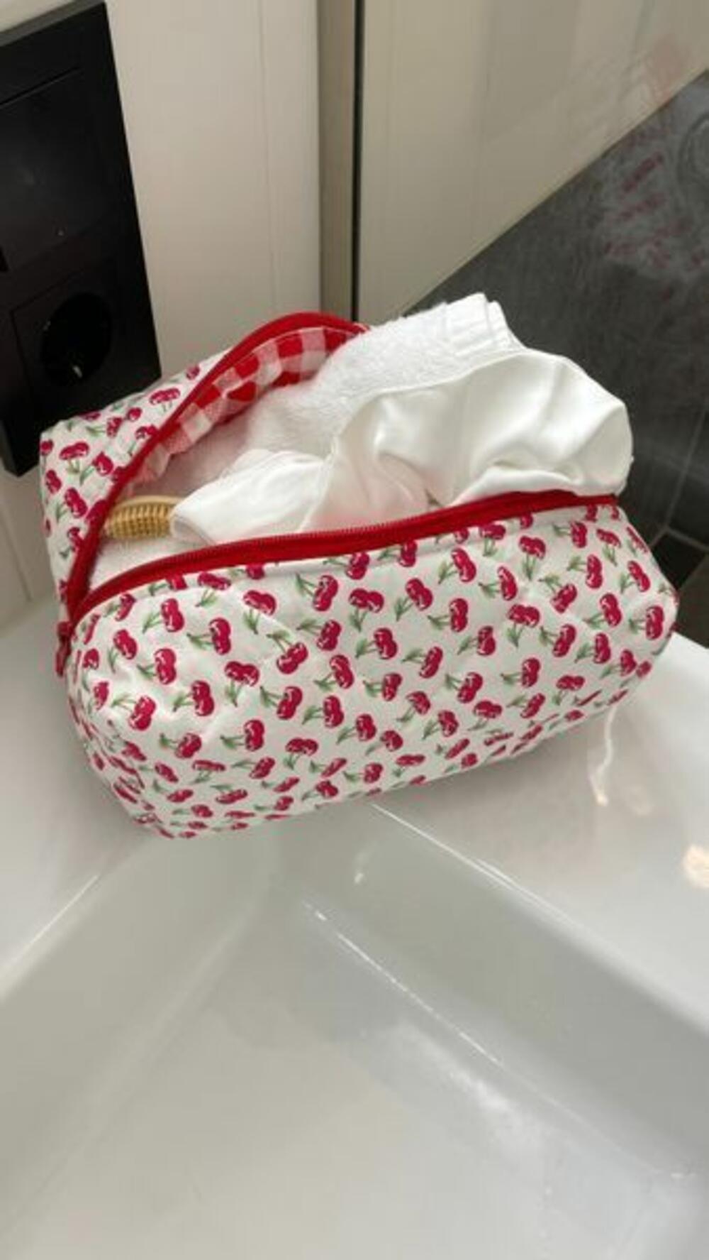 Косметичка з принтом вишні, medium 
